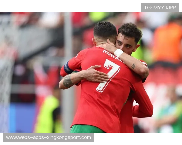 布鲁诺直塞助攻队友门前补射建功